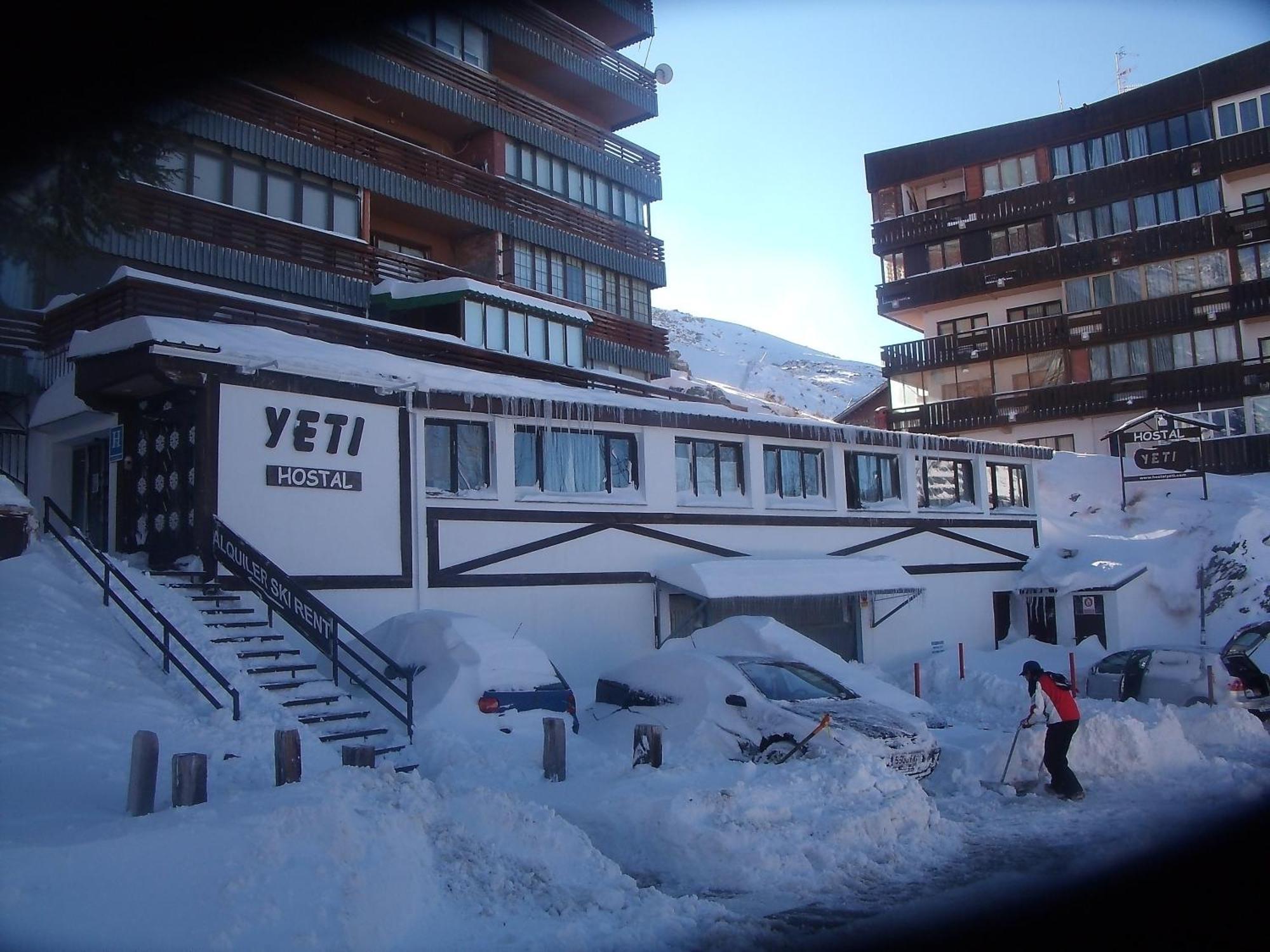 Hostal Yeti Serra Nevada Exterior foto