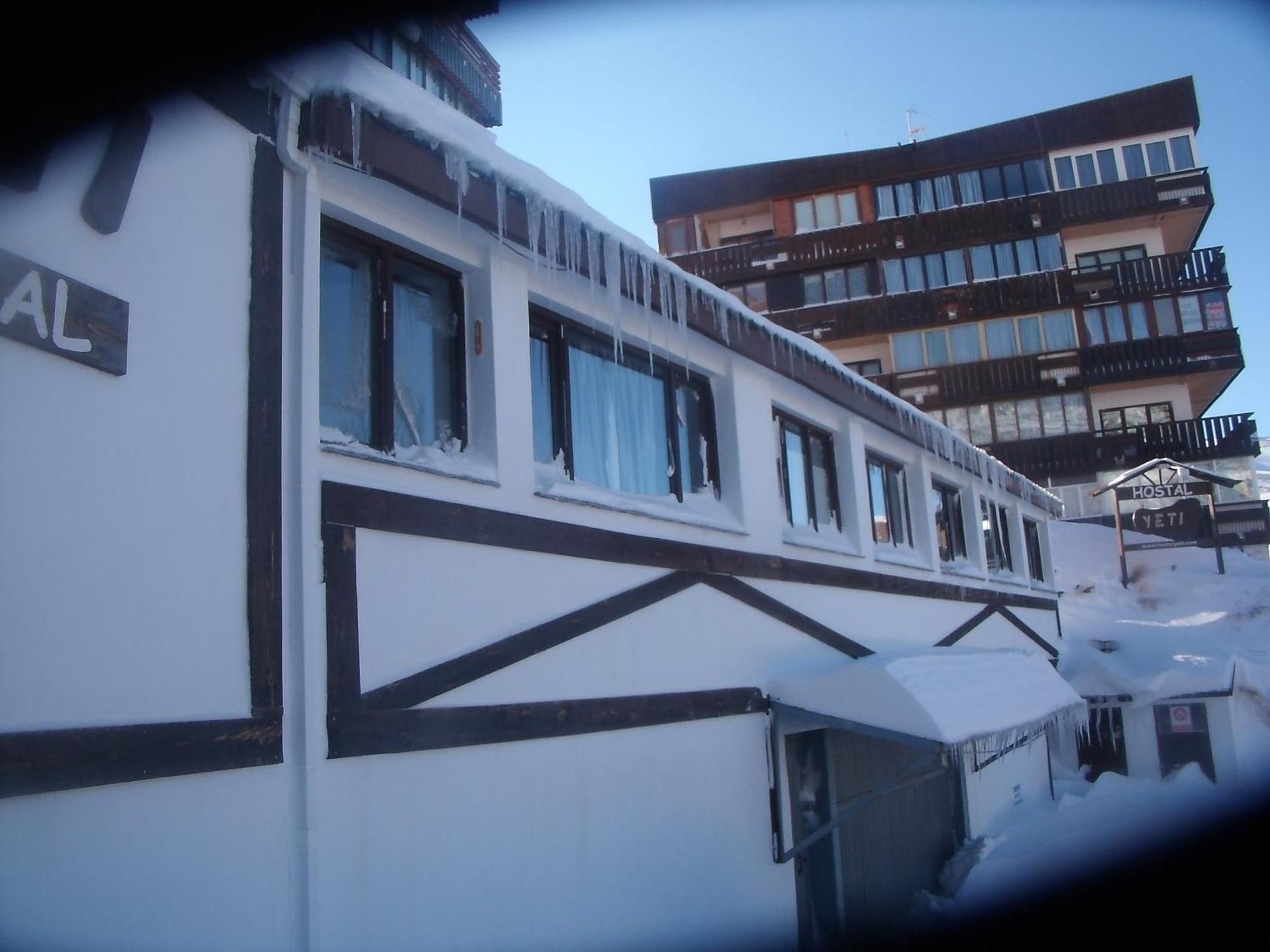 Hostal Yeti Serra Nevada Exterior foto